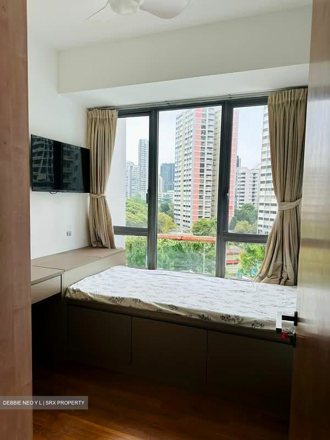 Vista Residences (D12), Condominium #567703271